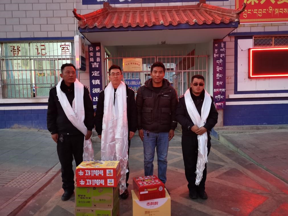 點(diǎn)贊！西藏圣凈環(huán)保服務(wù)有限公司送去的這份愛(ài)心